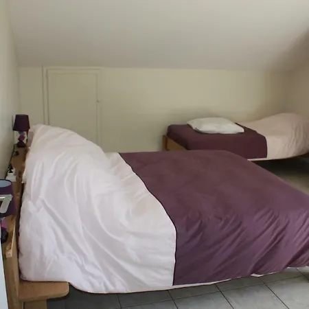 La Maison Jaune *