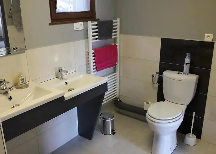 בית נופש La Maison Jaune Cleurie