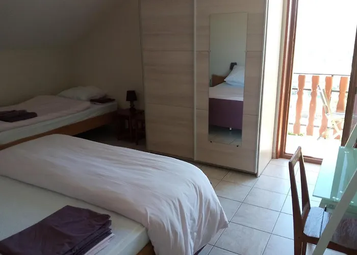 La Maison Jaune בית נופש Cleurie